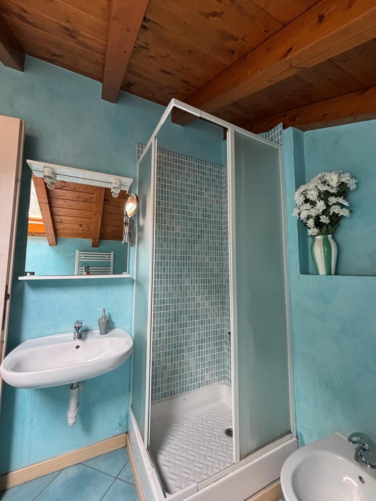Apartment Largo IV Novembre Сан Феделе Интелви Екстериор снимка