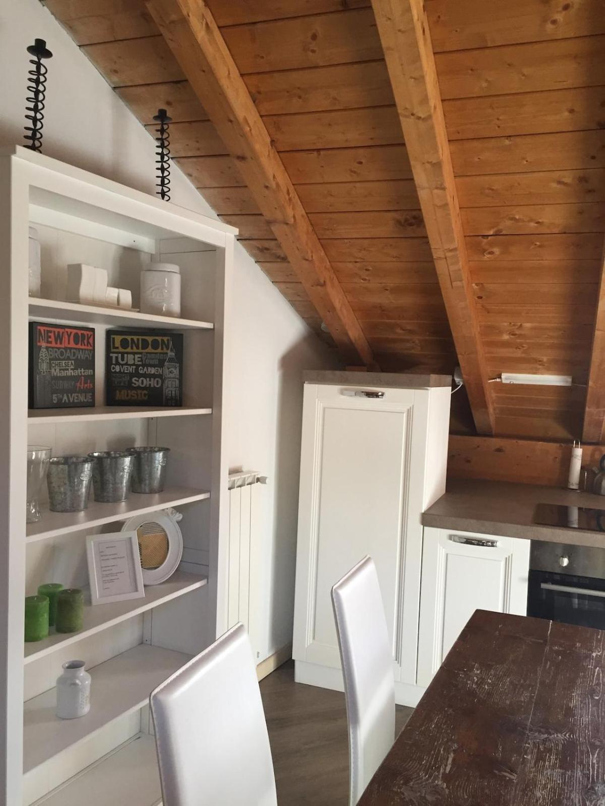 Apartment Largo IV Novembre Сан Феделе Интелви Екстериор снимка