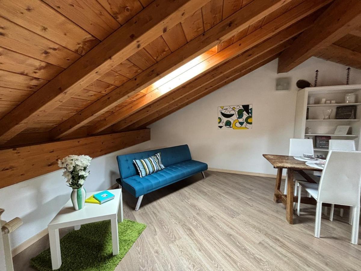 Apartment Largo IV Novembre Сан Феделе Интелви Екстериор снимка