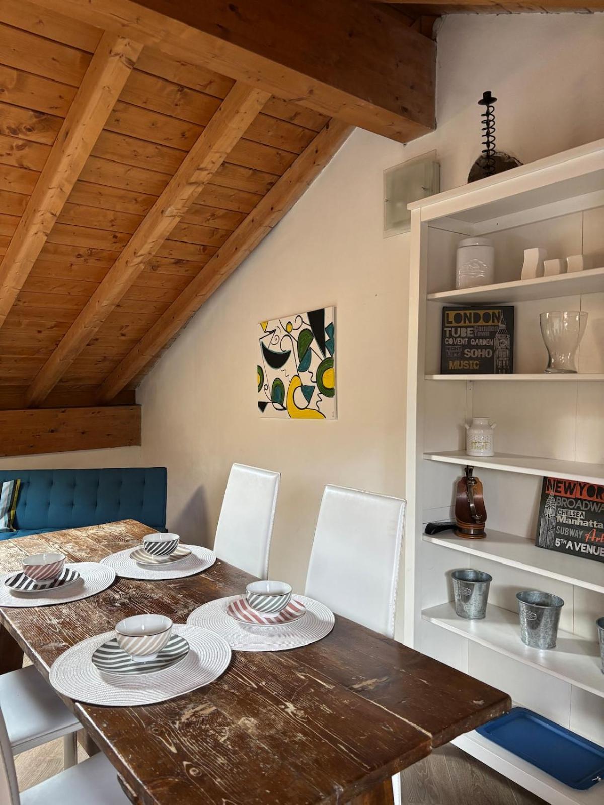 Apartment Largo IV Novembre Сан Феделе Интелви Екстериор снимка