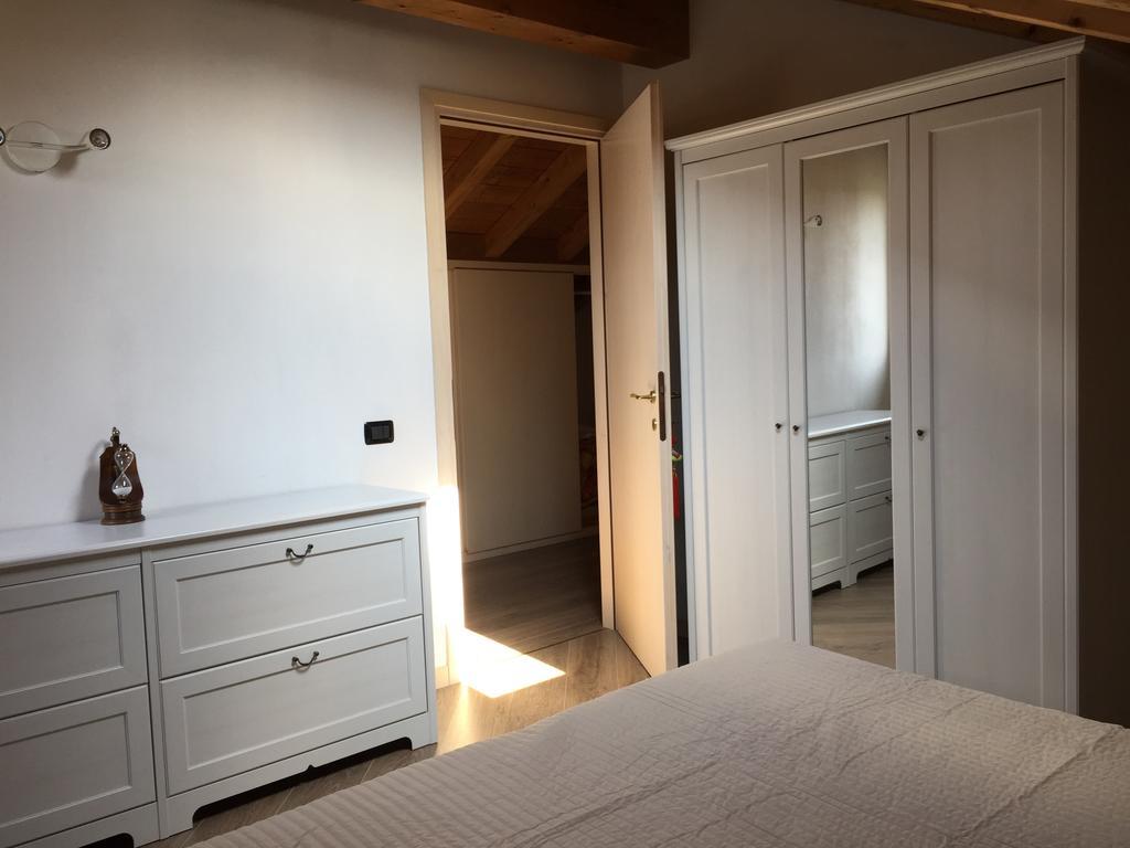 Apartment Largo IV Novembre Сан Феделе Интелви Екстериор снимка